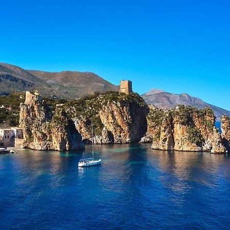 Casa Vacanze La Terrazza Sul Golfo Кастеламаре дел Голфо Екстериор снимка