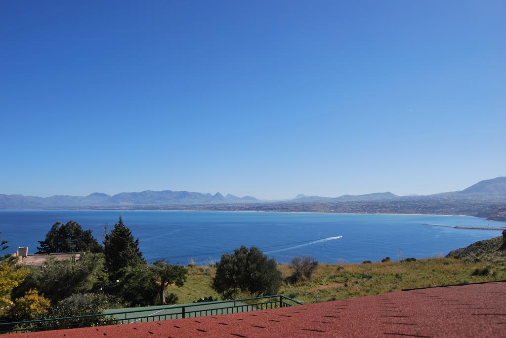 Casa Vacanze La Terrazza Sul Golfo Кастеламаре дел Голфо Екстериор снимка