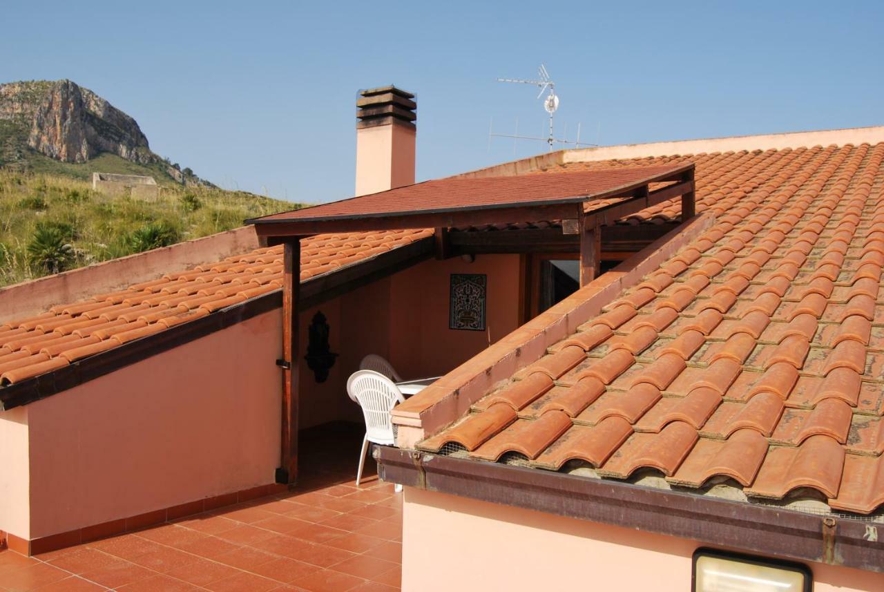 Casa Vacanze La Terrazza Sul Golfo Кастеламаре дел Голфо Екстериор снимка